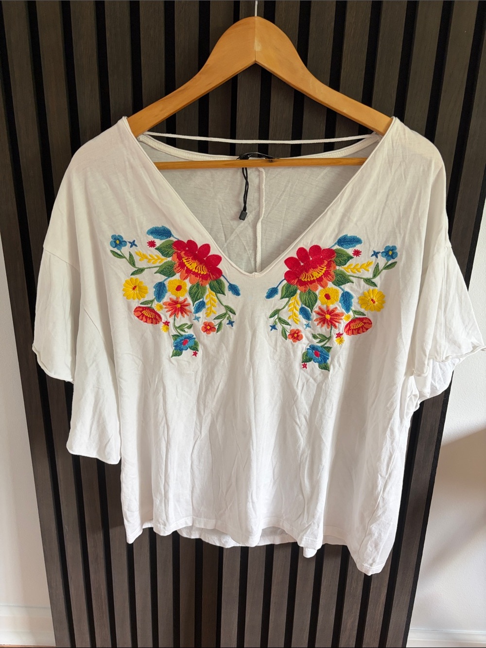 Zara Trafaluc White Embroidered Boho Blouse Women’s L 100% Cotton Floral